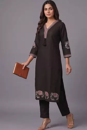 women ethnic motifs embroidered regular thread work kurta with trousers & with dupatta