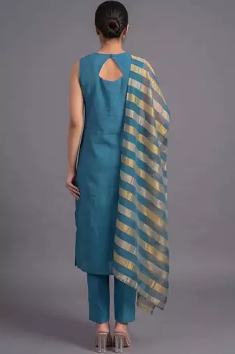 women regular kurta with trousers & with dupatta