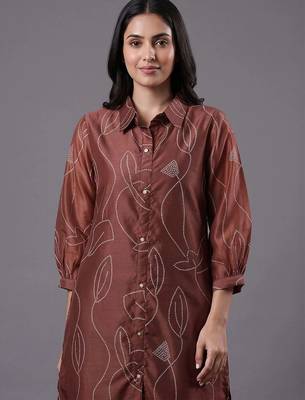 women ethnic motifs embroidered regular thread work chanderi silk kurta & trousers 7