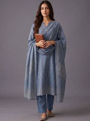 women ethnic motifs printed chanderi silk kurta with trousers & with dupatta 1