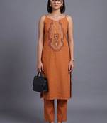 women ethnic motifs embroidered regular thread work kurta with trousers