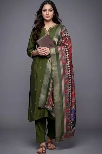 women ethnic motifs embroidered regular thread work kurta with trousers & with dupatta
