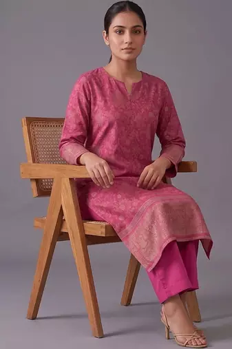 women ethnic motifs regular chanderi silk kurta with trousers & with dupatta