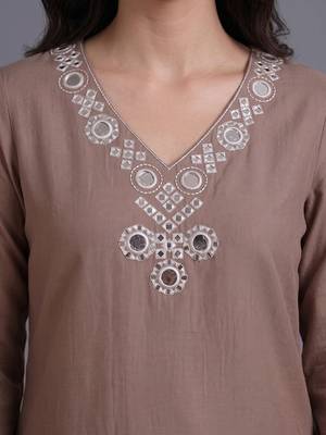women embroidered regular mirror work kurta with trousers 7