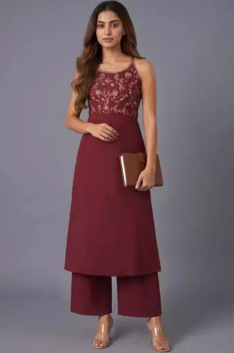 women floral embroidered regular thread work kurta with palazzos