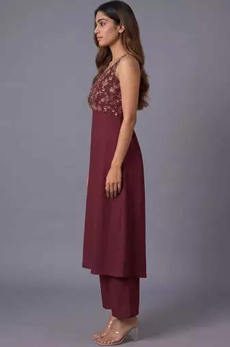 women floral embroidered regular thread work kurta with palazzos