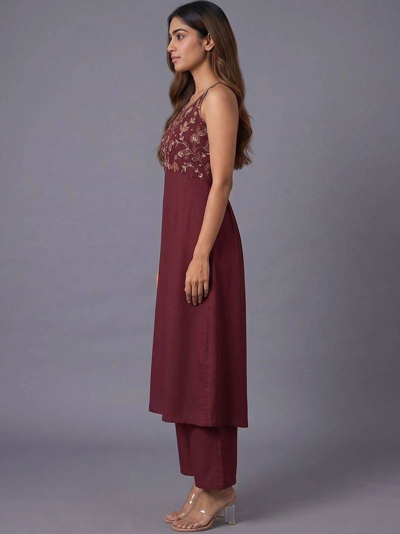 women floral embroidered regular thread work kurta with palazzos