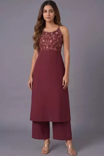 women floral embroidered regular thread work kurta with palazzos
