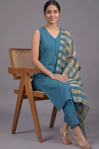 women regular kurta with trousers & with dupatta