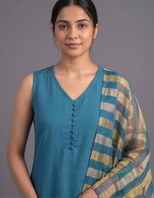 women regular kurta with trousers & with dupatta 7