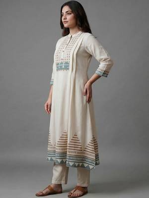 women printed regular kurta with trousers & with dupatta 2