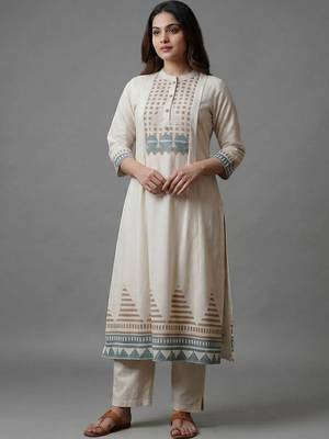 women printed regular kurta with trousers & with dupatta 6