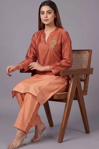 women ombre dyed regular thread work kurta with trousers