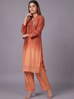 women ombre dyed regular thread work kurta with trousers 5