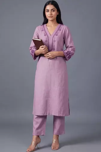 women ethnic motifs embroidered regular thread work kurta with trousers
