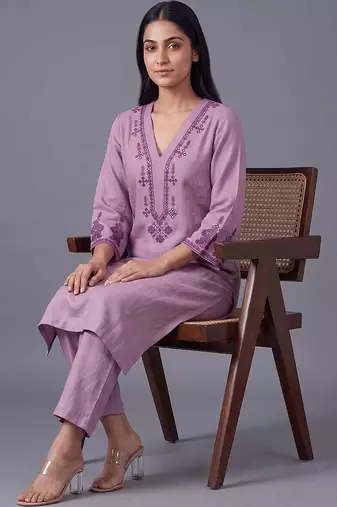 women ethnic motifs embroidered regular thread work kurta with trousers