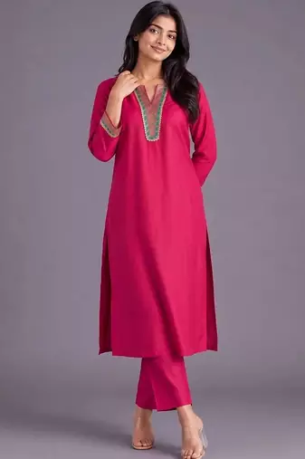 women ethnic motifs regular thread work kurta with trousers & with dupatta