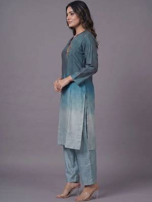 women ombre dyed regular beads and stones kurta with trousers 2