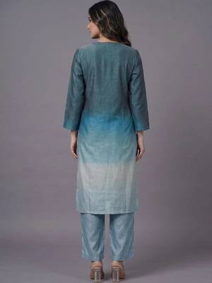 women ombre dyed regular beads and stones kurta with trousers 3