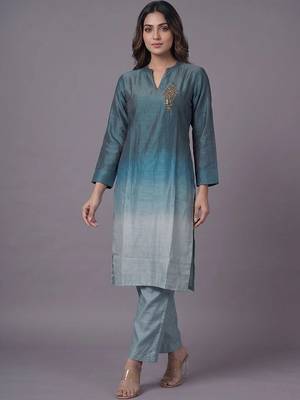 women ombre dyed regular beads and stones kurta with trousers 6