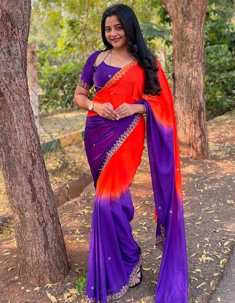 Purple women embellished sequinned sarees