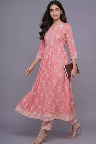 women ethnic motifs printed regular thread work kurta with trousers & with dupatta