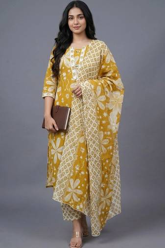 women floral printed regular kurta with trousers & with dupatta