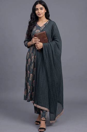 women ethnic motifs printed regular kurta with trousers & with dupatta