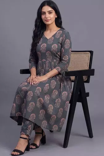 women ethnic motifs printed regular kurta with trousers & with dupatta