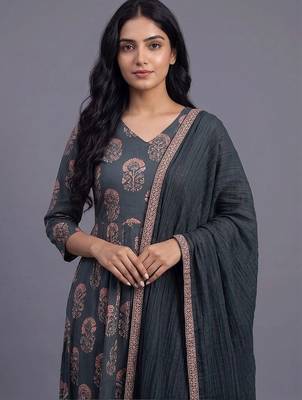 women ethnic motifs printed regular kurta with trousers & with dupatta 7