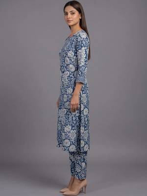 women floral printed regular kurta with trousers & with dupatta 2