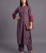 women regular kurta with trousers
