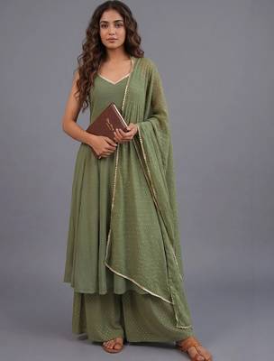 women ethnic motifs printed layered kurta with palazzos & with dupatta 1