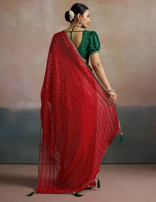 red ethnic striped printed leheriya saree 4