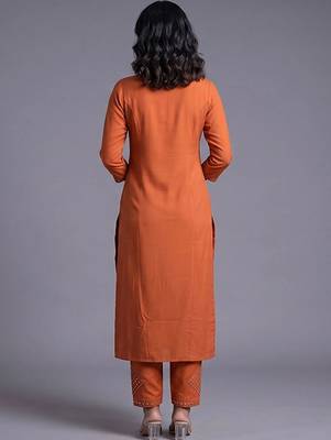 women ethnic motifs regular mirror work kurta with trousers 5