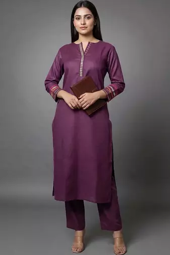 women ethnic motifs regular thread work kurta with trousers