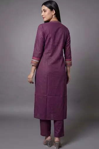 women ethnic motifs regular thread work kurta with trousers