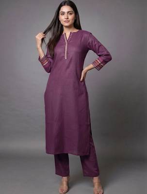 women ethnic motifs regular thread work kurta with trousers 6