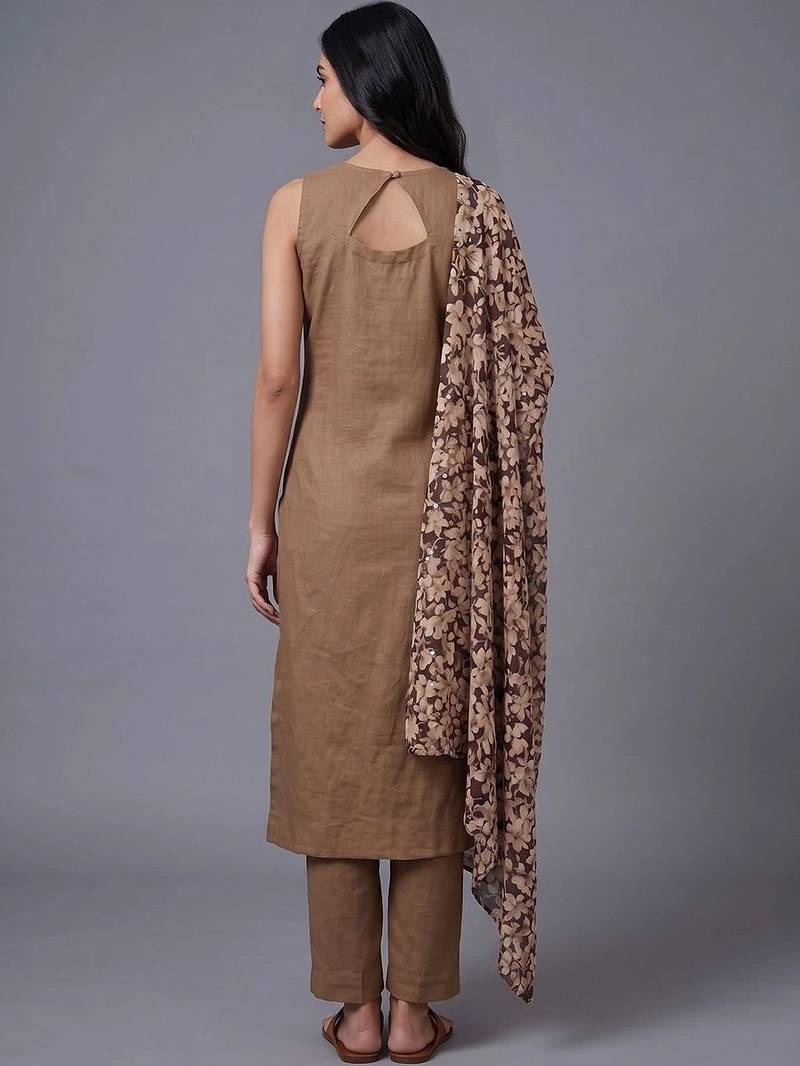 women floral regular kurta with trousers & with dupatta