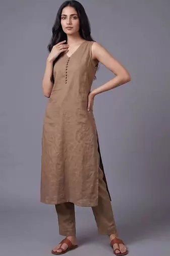 women floral regular kurta with trousers & with dupatta