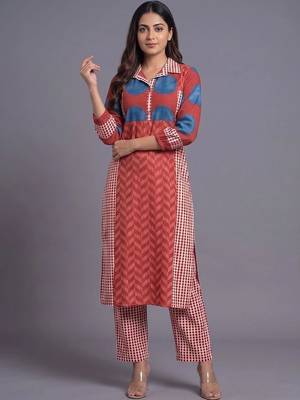 women printed regular kurta with trousers 6