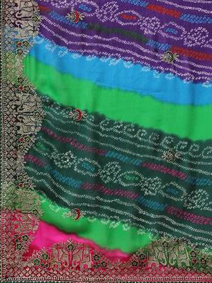 Pink pink & green bandhani printed saree 5