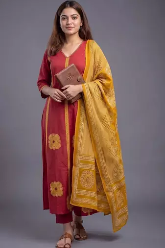 women ethnic motifs printed regular cotton kurta with trousers & with dupatta