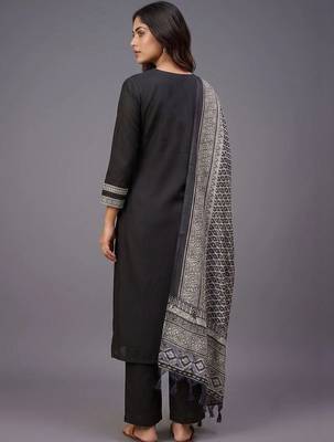 women ethnic motifs embroidered regular thread work kurta with palazzos & with dupatta 5