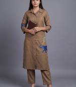 women ethnic motifs embroidered regular thread work kurta with trousers