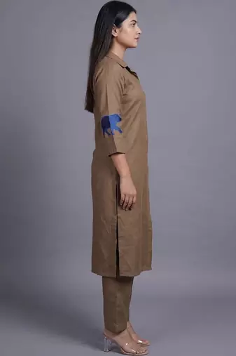 women ethnic motifs embroidered regular thread work kurta with trousers