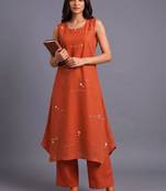 women embroidered regular thread work kurta with trousers