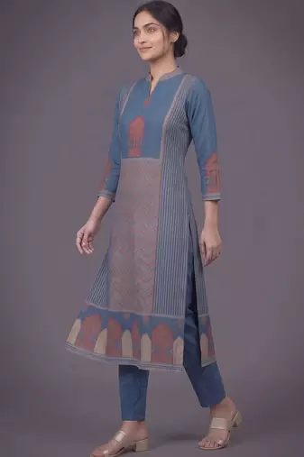 women ethnic motifs printed regular kurta with trousers