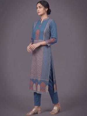 women ethnic motifs printed regular kurta with trousers 5