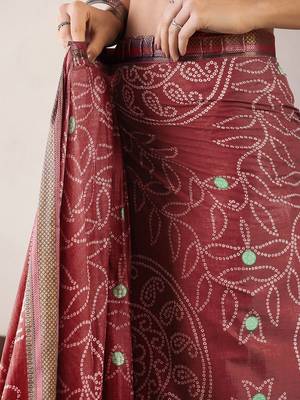 brown bandhani ready to wear bagru saree 5